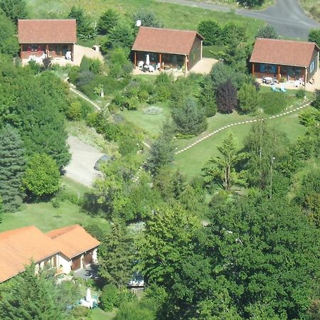 Les Chalets De La Vigne Grande Saint-Floret Exterior photo