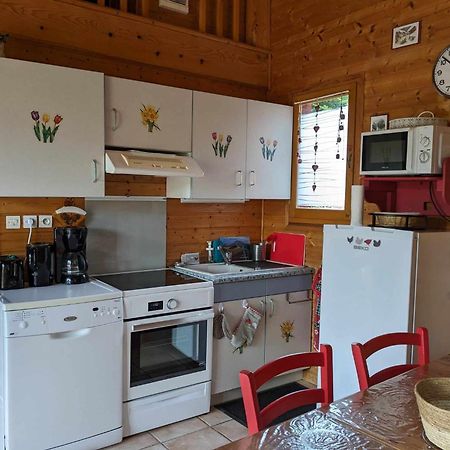 Les Chalets De La Vigne Grande Saint-Floret Exterior photo