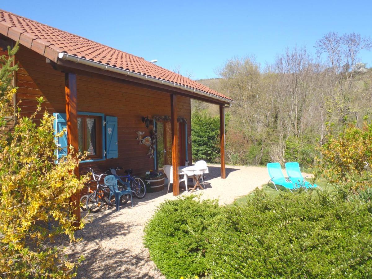 Les Chalets De La Vigne Grande Saint-Floret Exterior photo